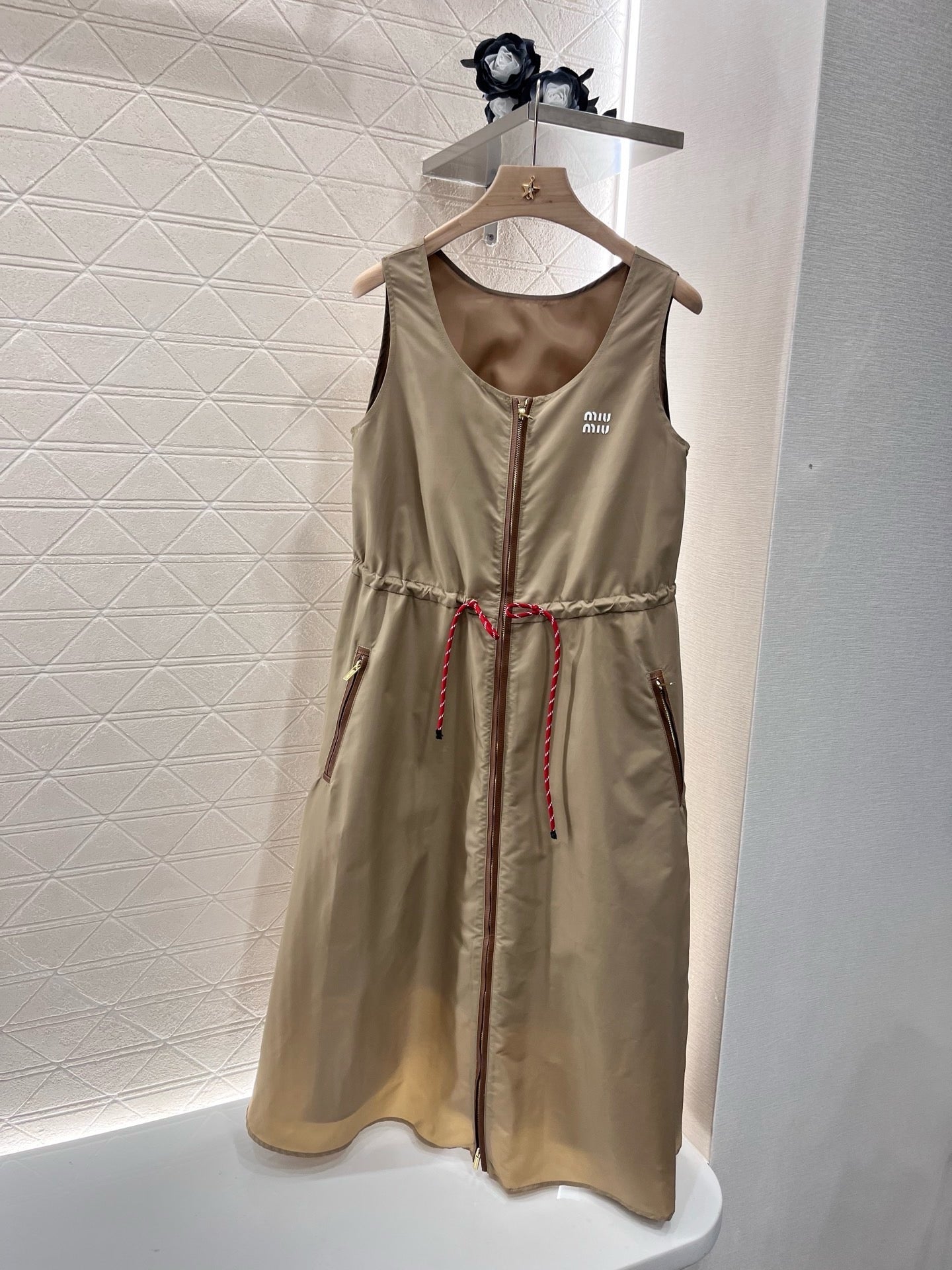 MI*MI*2025SS New Sleeveless Vest Dress
