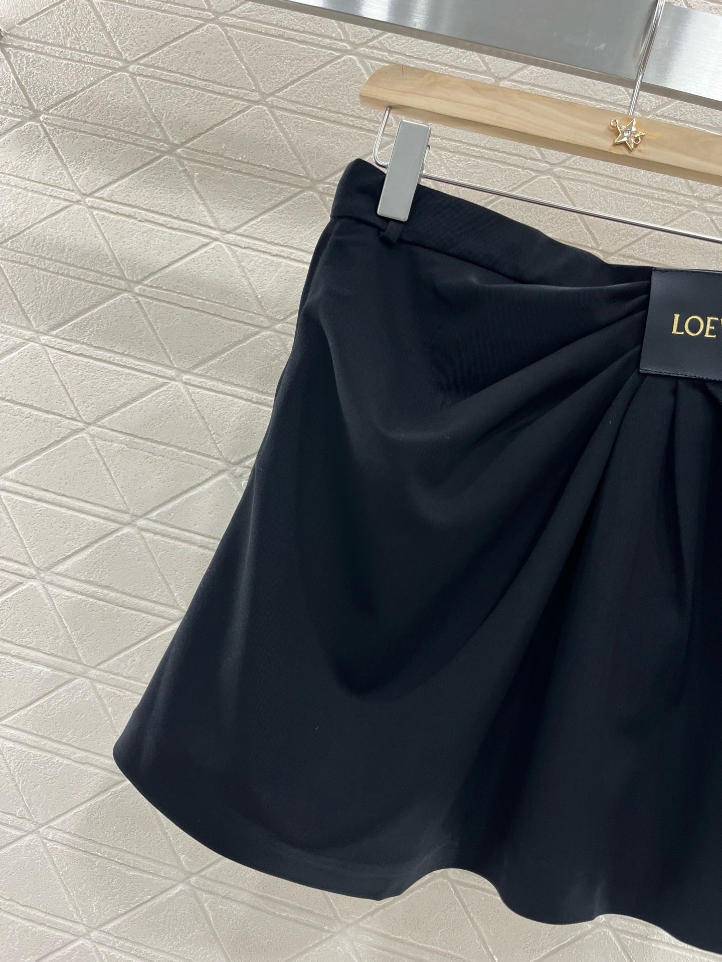 New Arrival 2025SS Leather Label Pleated Skirt