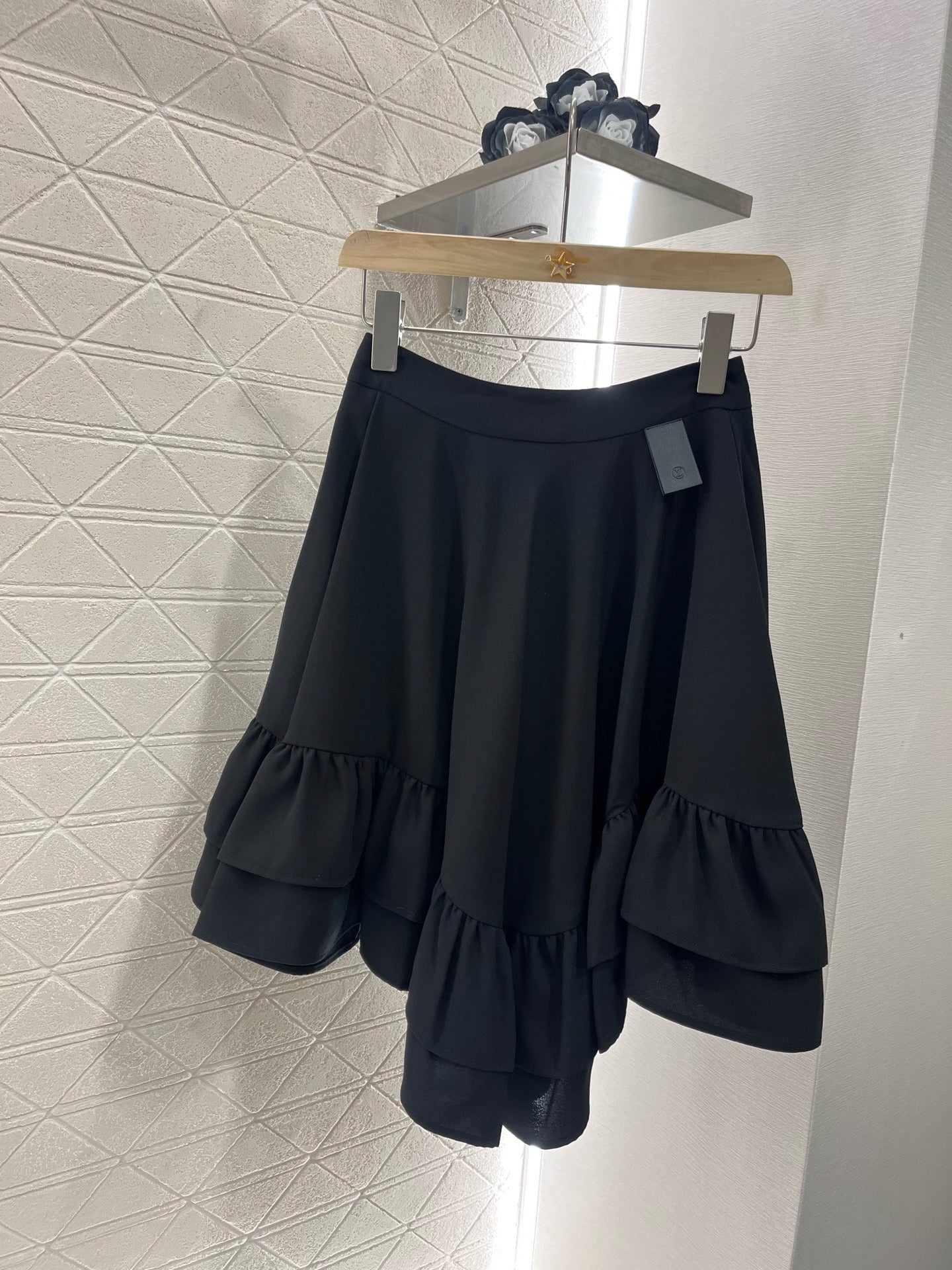 L*New Arrival 2025SS Lace Pleated Skirt