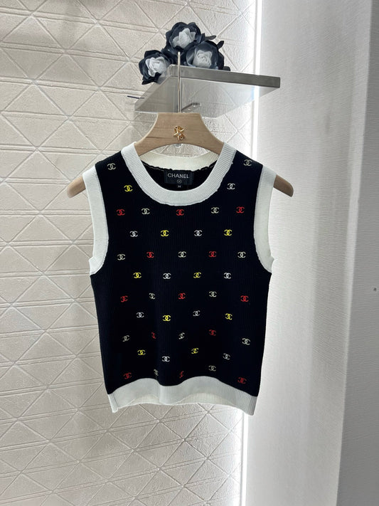 C* 2025SS New Embroidered Knitted Vest Wool Material