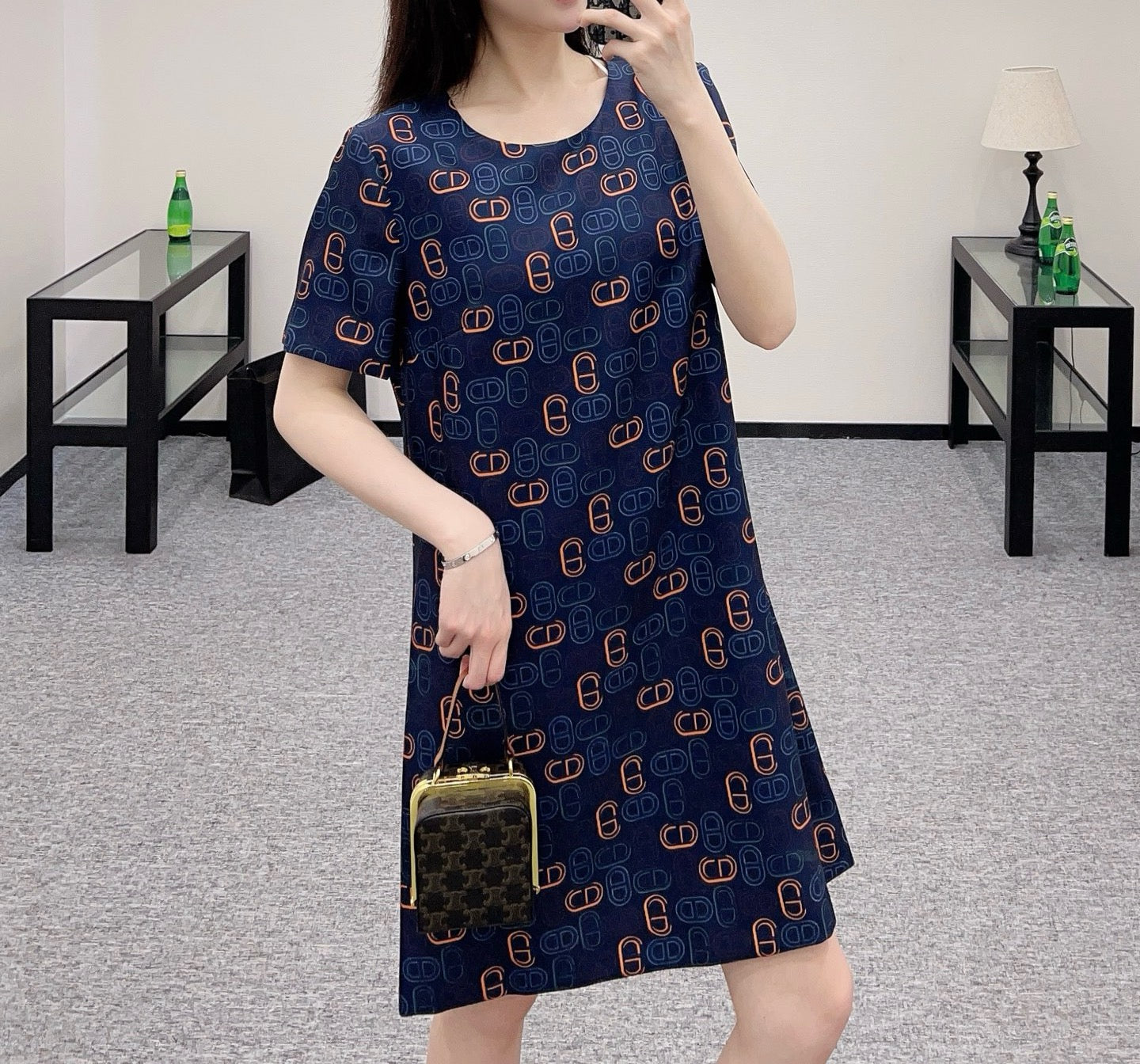 new round neck short sleeve dress