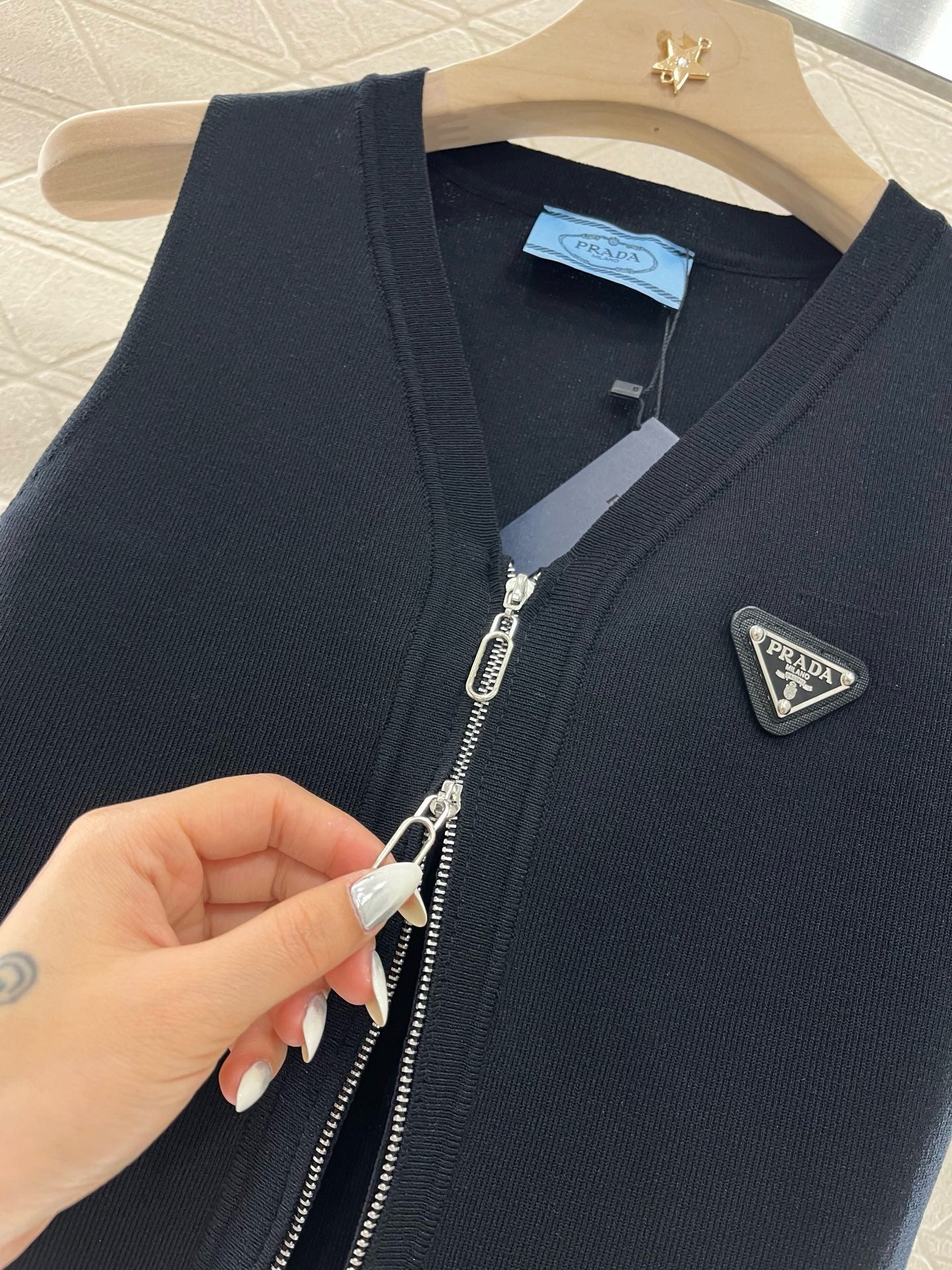 2025SS New Arrival Zipper Knit Vest