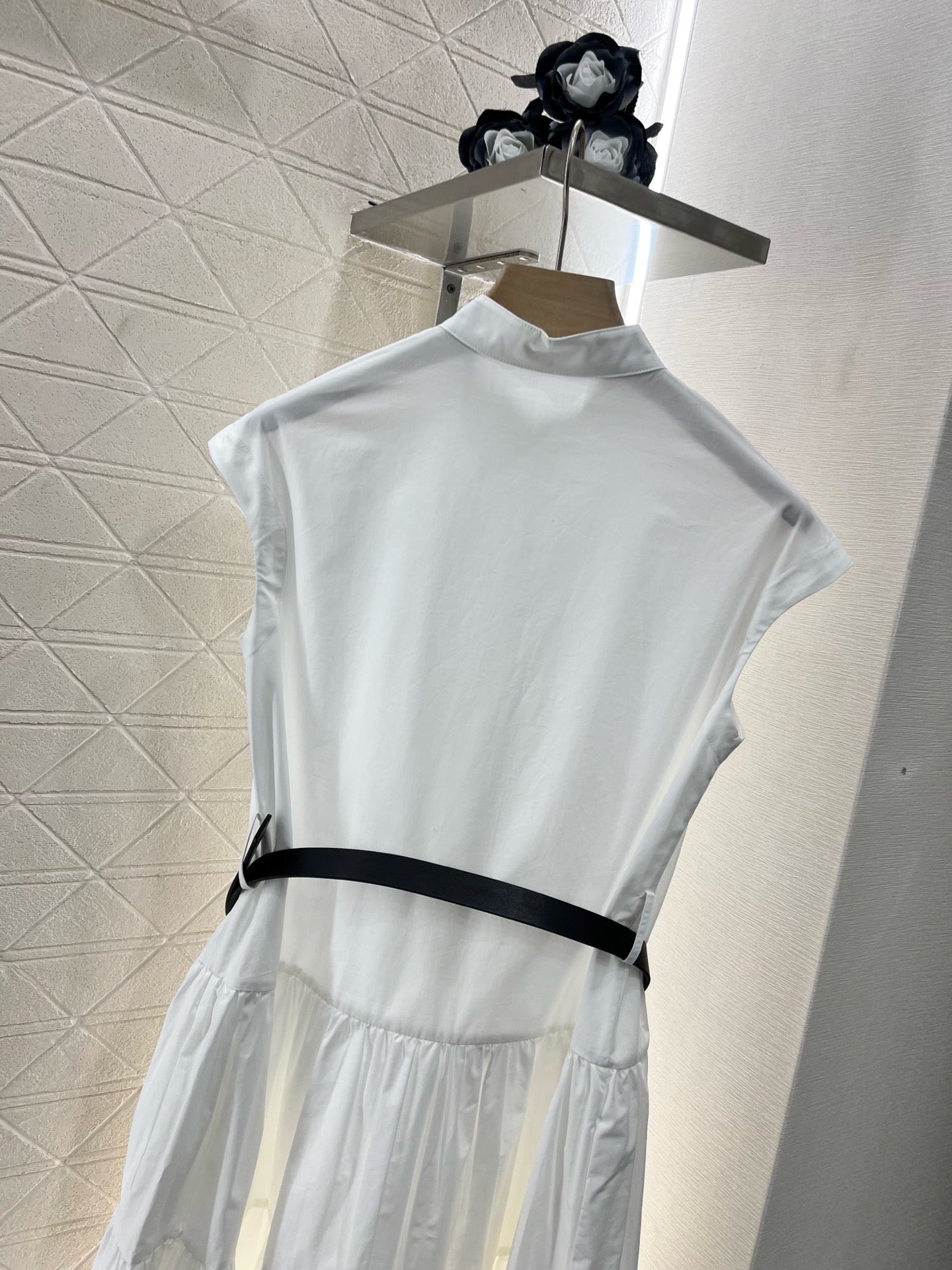 M* New Arrival Stand Collar Sleeveless Belt Dress Set