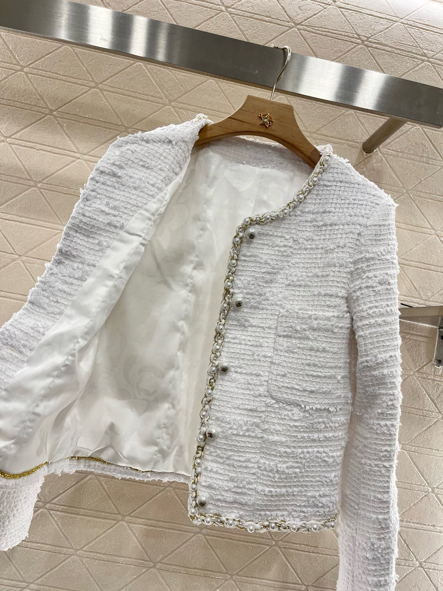 C*2025 new product pearl coat white wool material