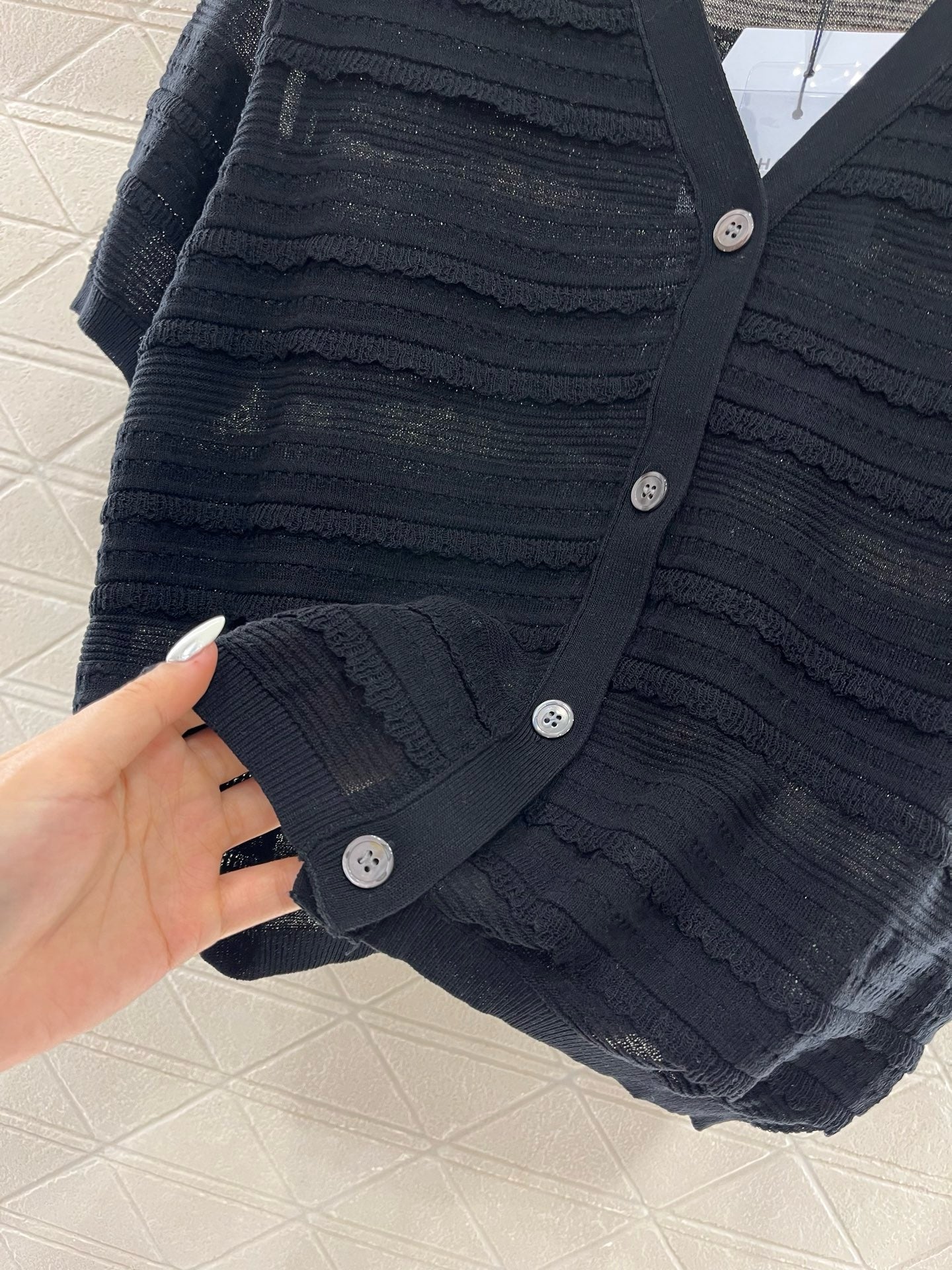 C* 2025SS New Lace V-neck Short Sleeve Sweater