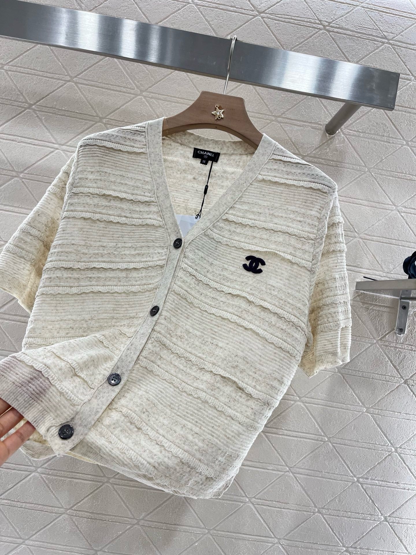 C* 2025SS New Lace V-neck Short Sleeve Sweater