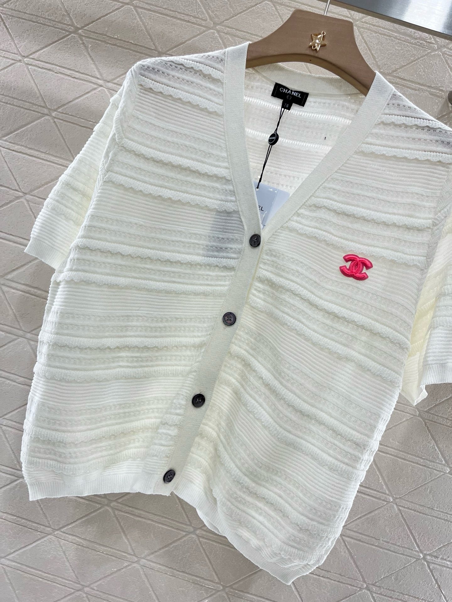 C* 2025SS New Lace V-neck Short Sleeve Sweater