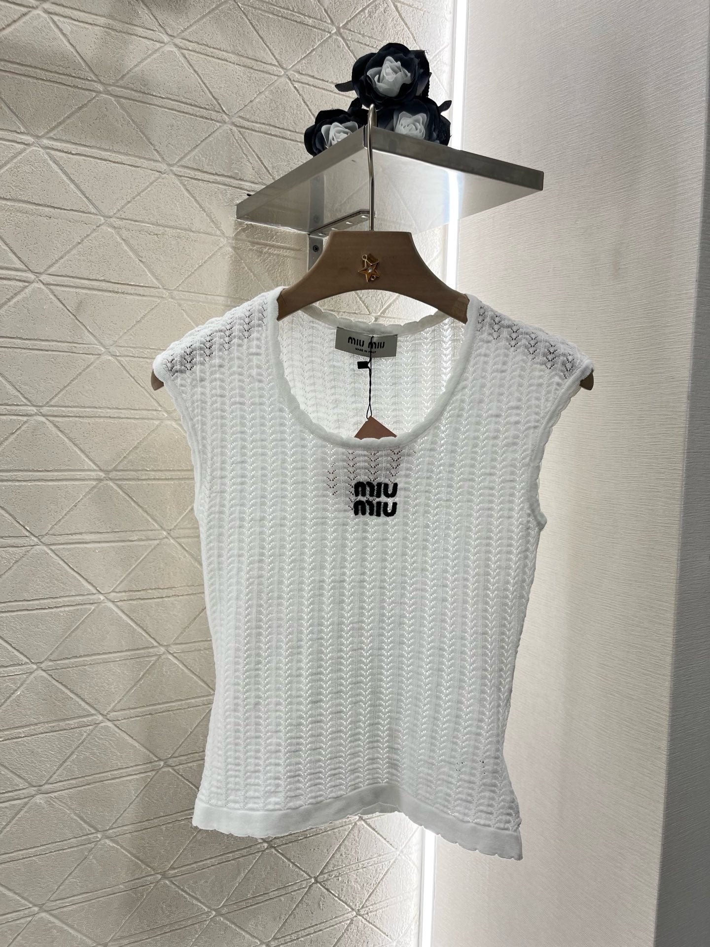 MI*MI*2025ss New Arrival Hollow Lace Knitted Vest