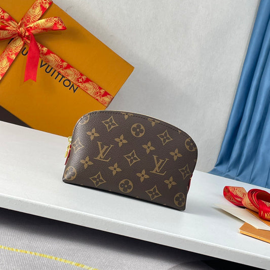 cosmetic bag