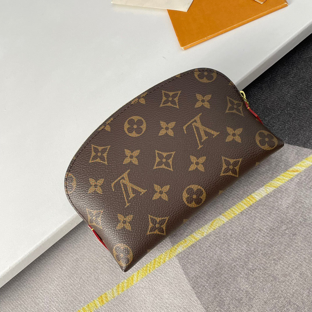 cosmetic bag