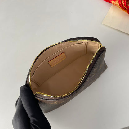 cosmetic bag