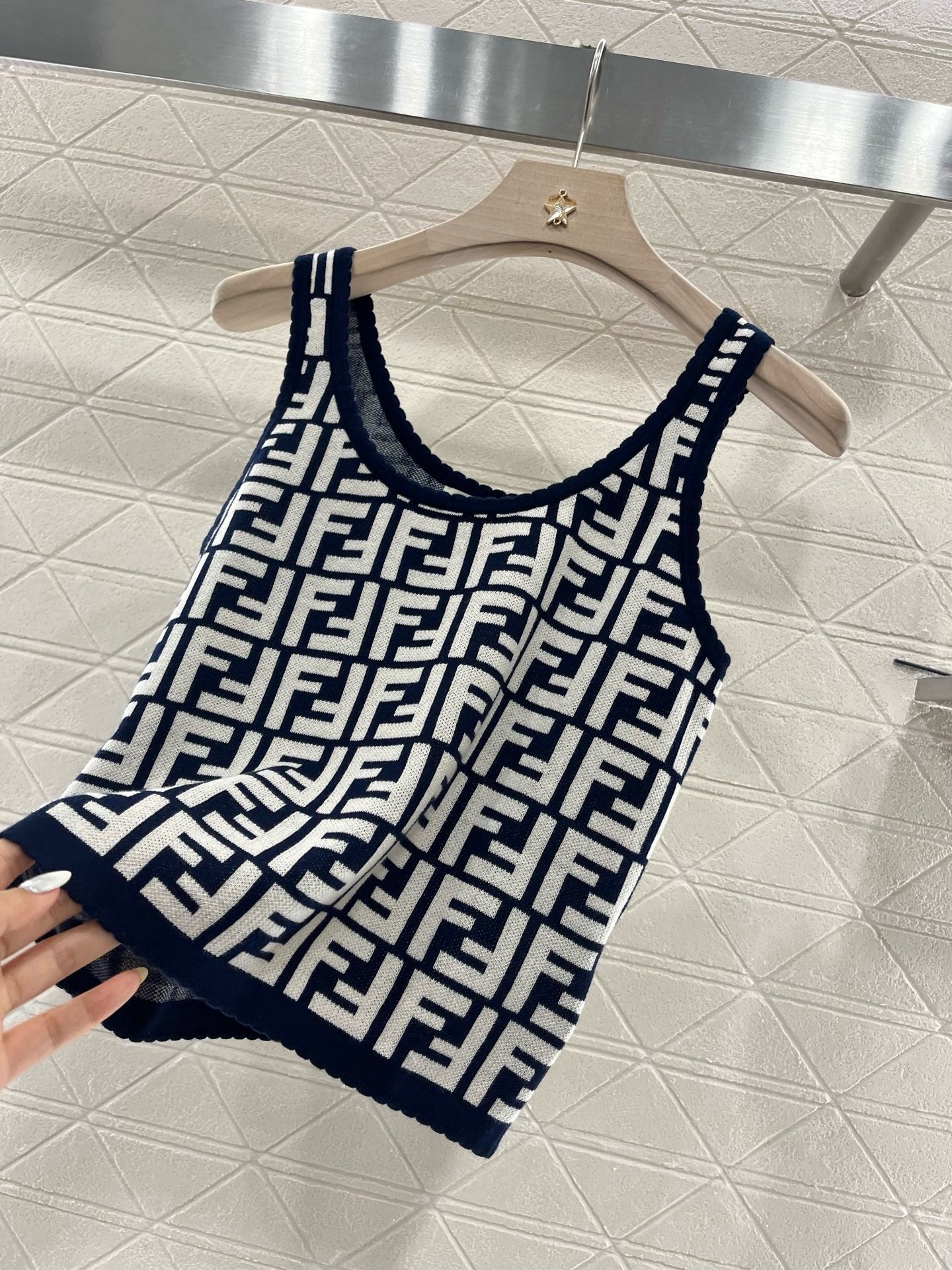 New Jacquard Knit Vest