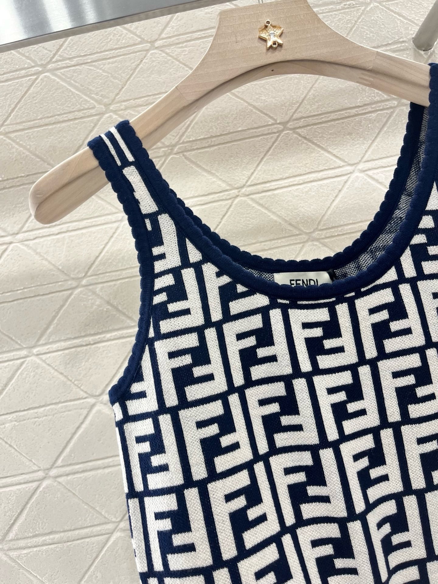 New Jacquard Knit Vest