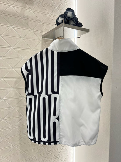 2025 New Letter Short Zipper Suit