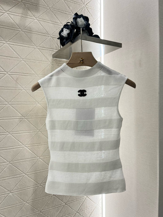 C* New Stand Collar Splicing Knitted Vest