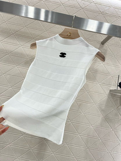 C* New Stand Collar Splicing Knitted Vest