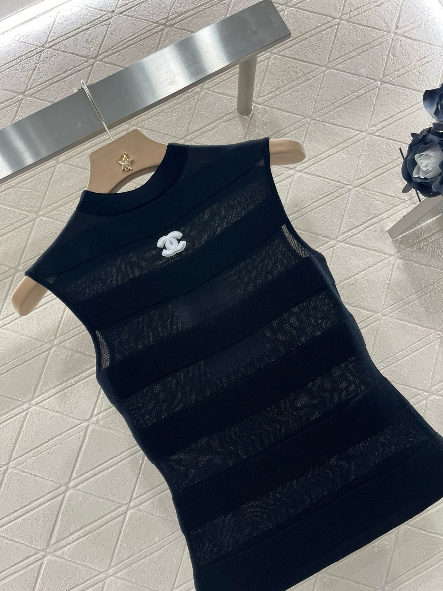 C* New Stand Collar Splicing Knitted Vest