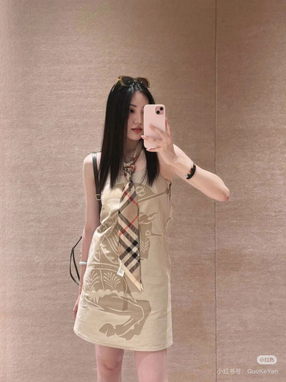 Burber**New arrival Lapel classic print vest dress