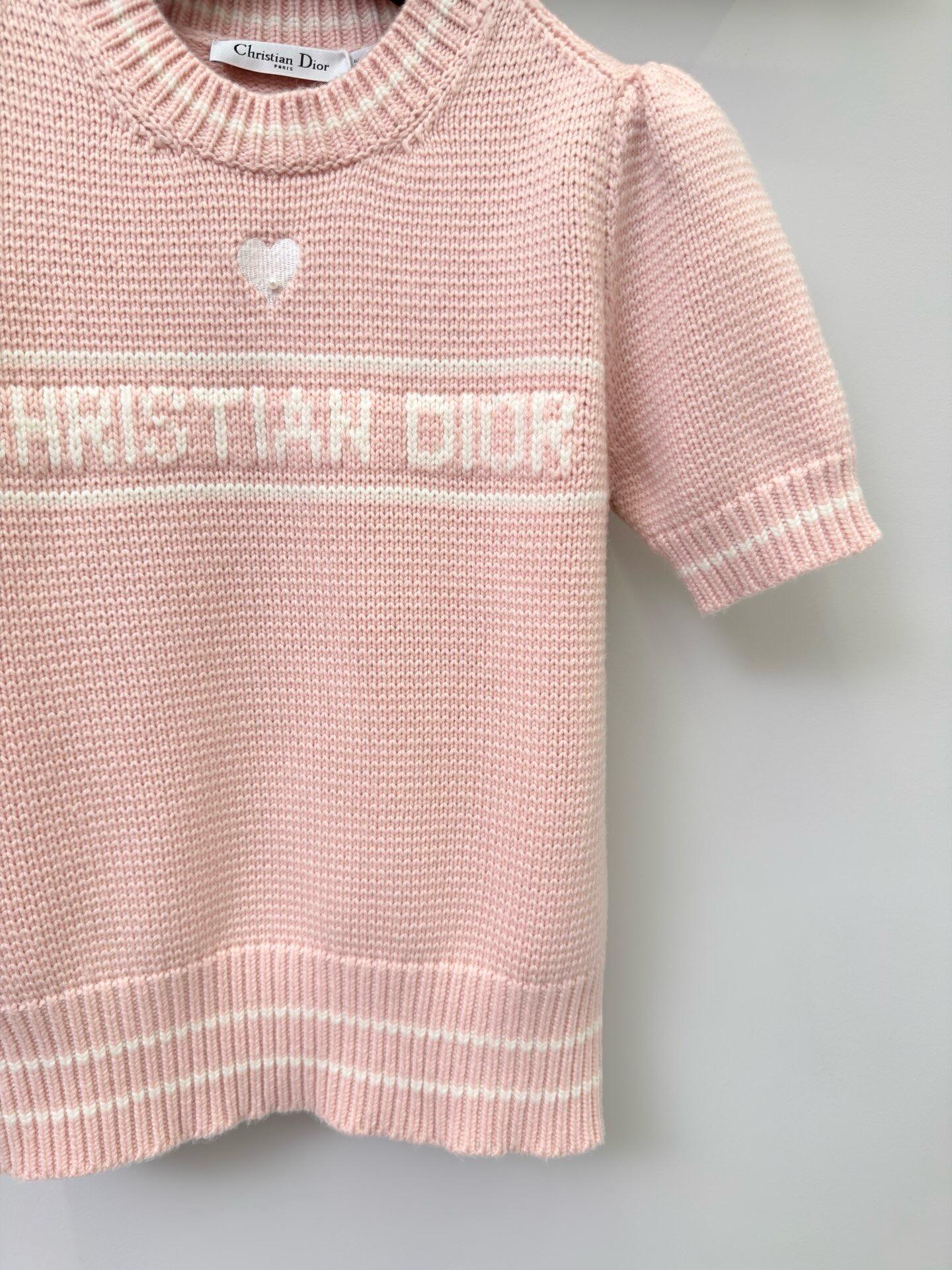 CD NEW love sign cashmere sweater