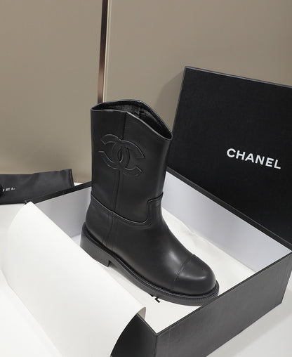 Chan New boots