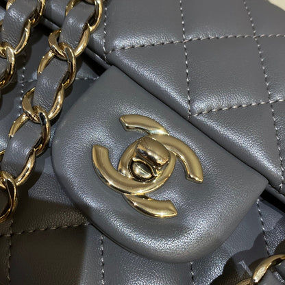 CH  SMALL CLASSIC HANDBAG 23 Lambskin High-grade Gray
