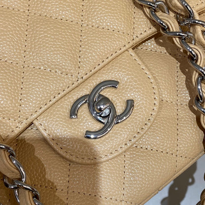 CH LARGE CLASSIC HANDBAG 30 Grained Calfskin Apricot