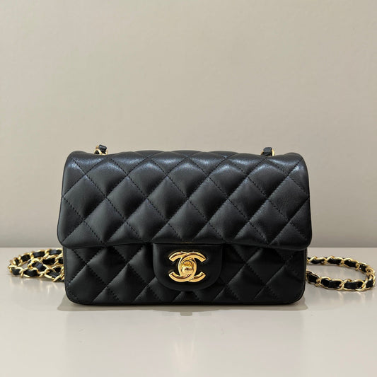 CH MINI CLASSIC HANDBAG 20 Lambskin Black