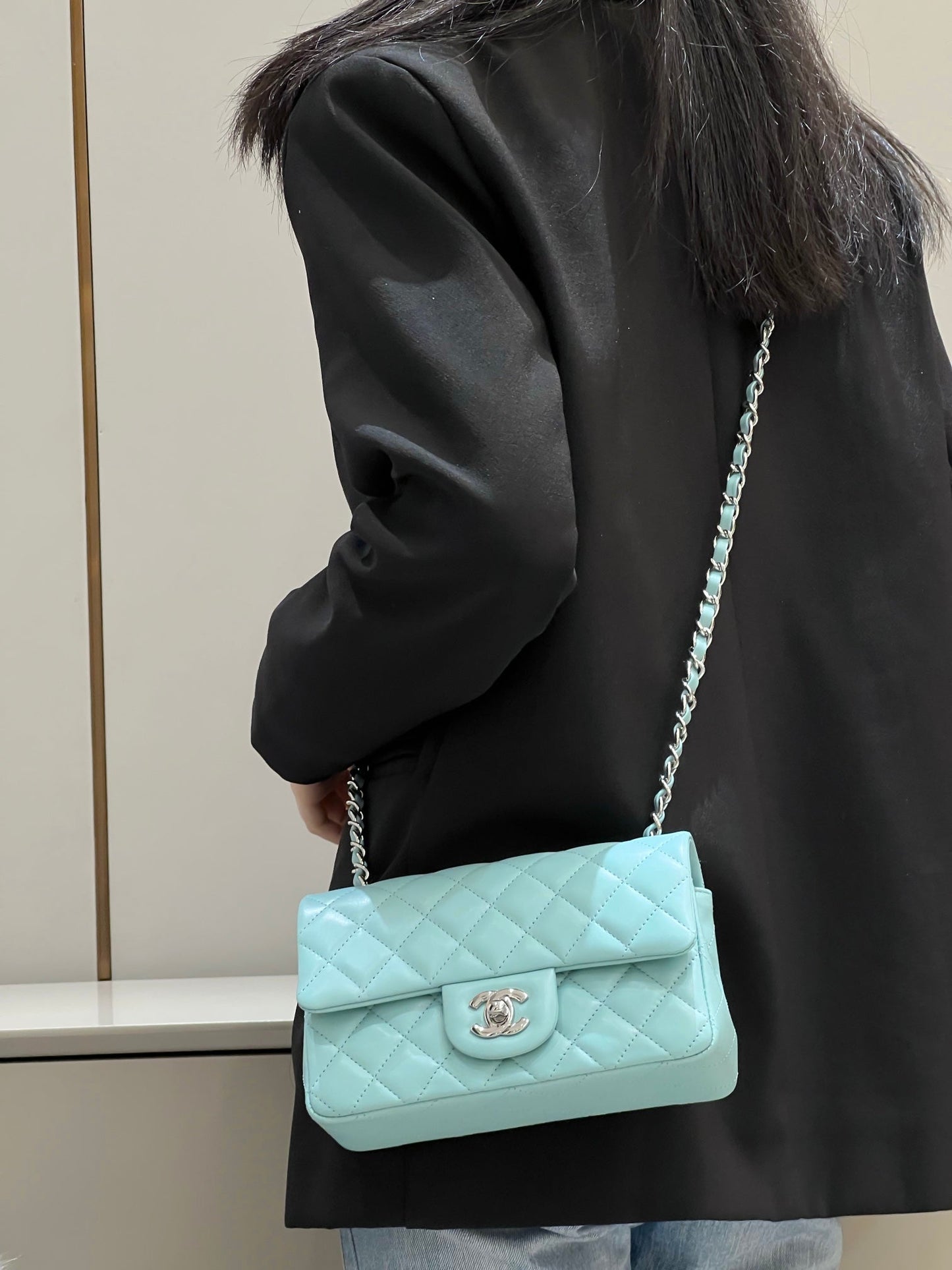 CH  MINI CLASSIC HANDBAG 20 Lambskin Tiffany Blue