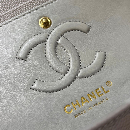 CH  SMALL CLASSIC HANDBAG 23 Small Grained Calfskin Elephant Gray