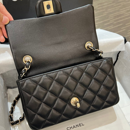 CH MINI CLASSIC HANDBAG 20 Lambskin Black