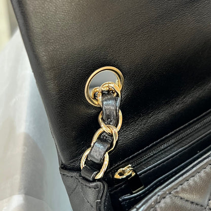 CH MINI CLASSIC HANDBAG 20 Lambskin Black