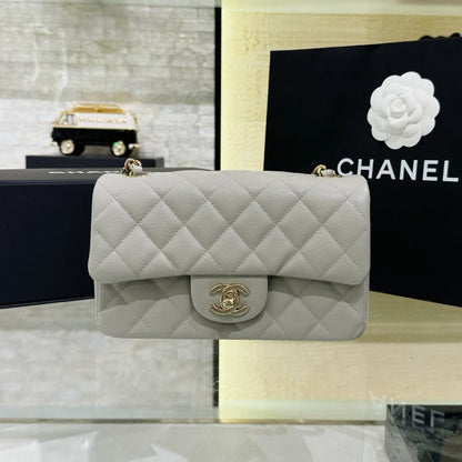 CH  MINI CLASSIC HANDBAG 20 Small Grained Calfskin Light Grey