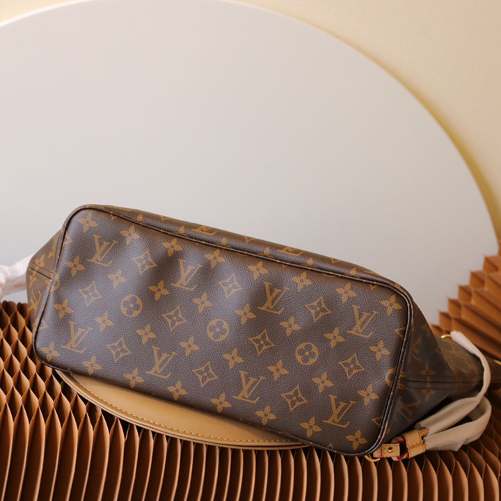 louis Neverfull MM Bag