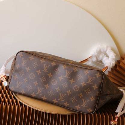 louis Neverfull MM Bag