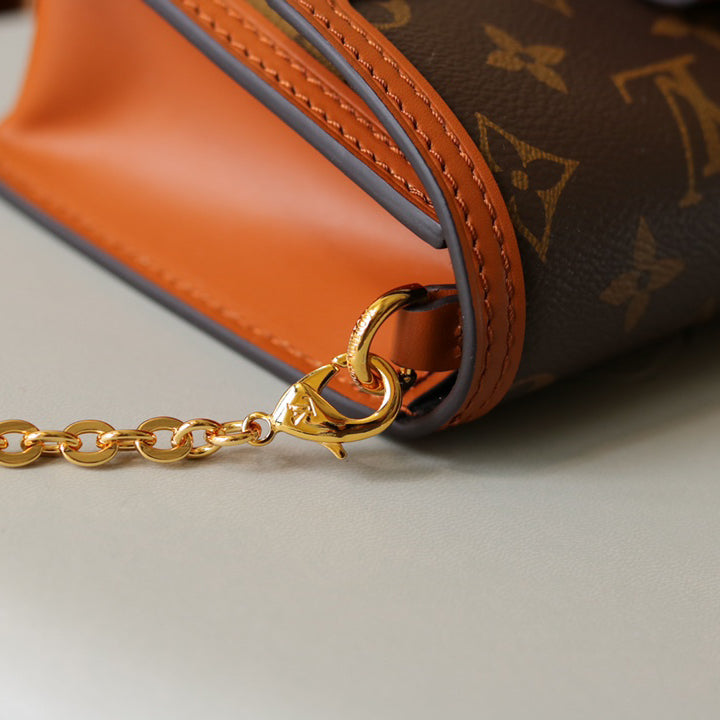 louis Dauphine Chain Wallet