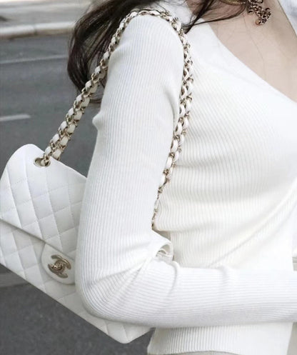 CH SMALL CLASSIC HANDBAG 23 Small Grained Calfskin White
