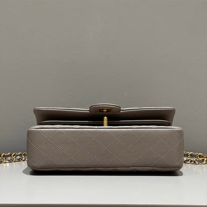 CH CLASSIC 11.12 HANDBAG 25.5 Lambskin Turtledove Gray