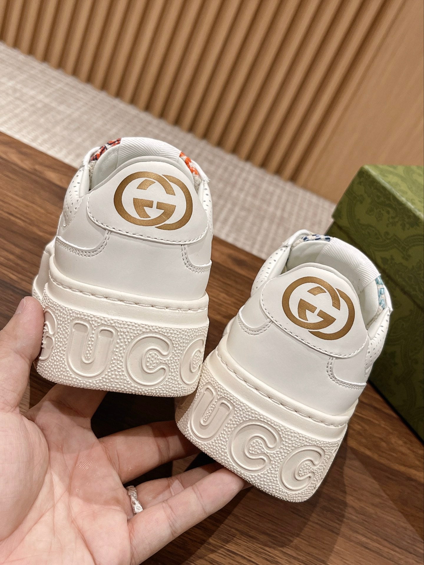 Couple's 𝐂𝐡𝐮𝐧𝐤𝐲 Gucc latest biscuit shoes