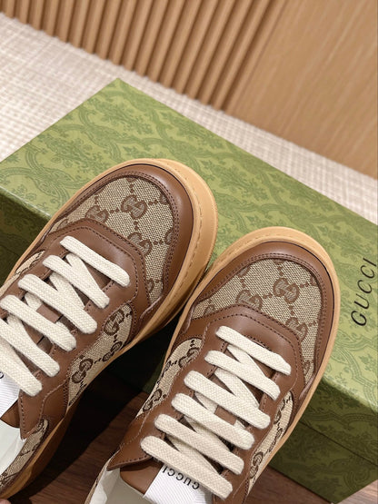 Couple's 𝐂𝐡𝐮𝐧𝐤𝐲 Gucc latest biscuit shoes