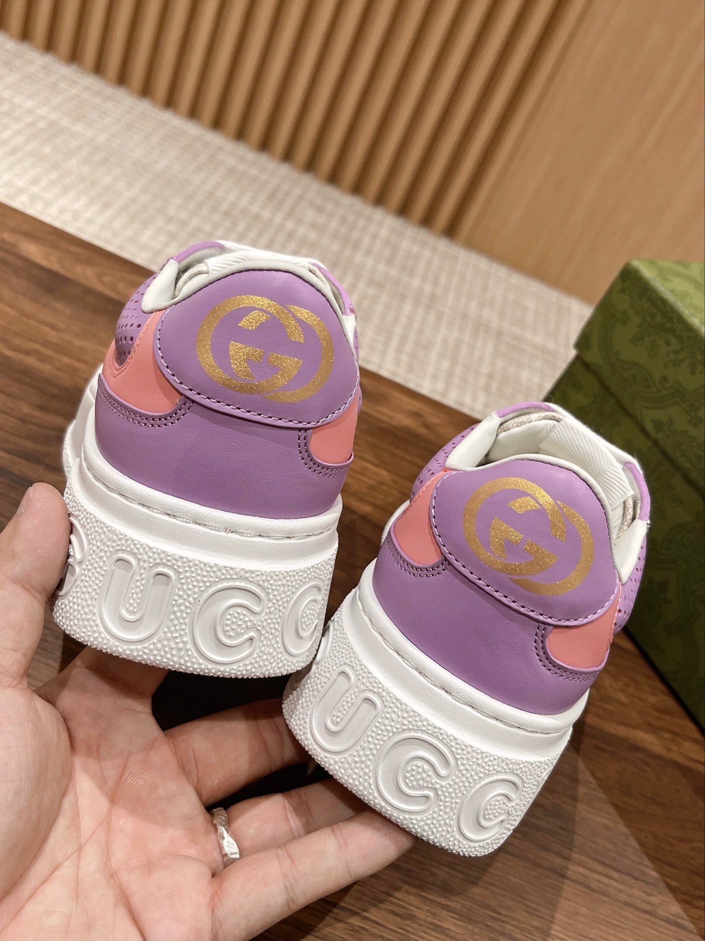 Couple's 𝐂𝐡𝐮𝐧𝐤𝐲 Gucc latest biscuit shoes