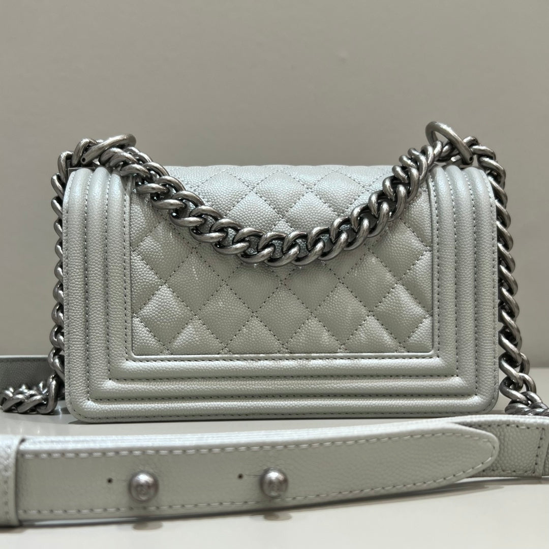 CH SMALL BOY HANDBAG 20 Small Grained Calfskin Elephant Gray