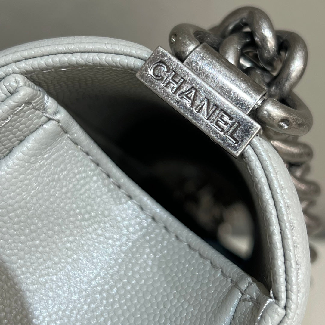CH SMALL BOY HANDBAG 20 Small Grained Calfskin Elephant Gray