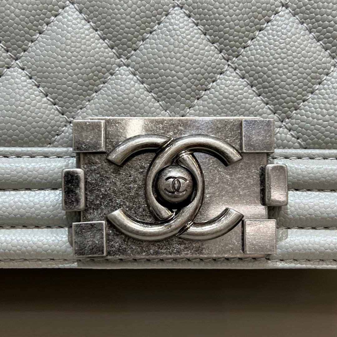 CH SMALL BOY HANDBAG 20 Small Grained Calfskin Elephant Gray