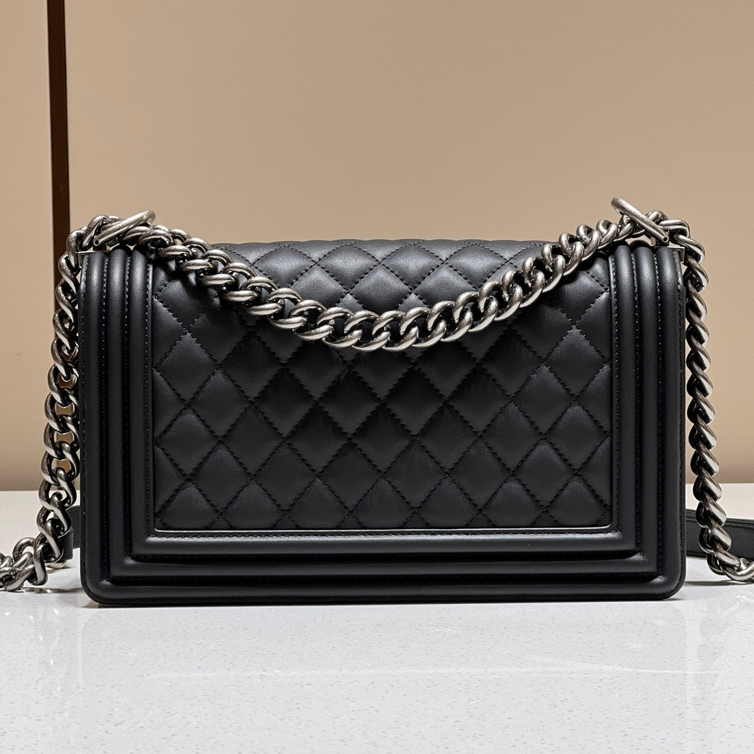 CH BOY HANDBAG 25 Grained Calfskin Black