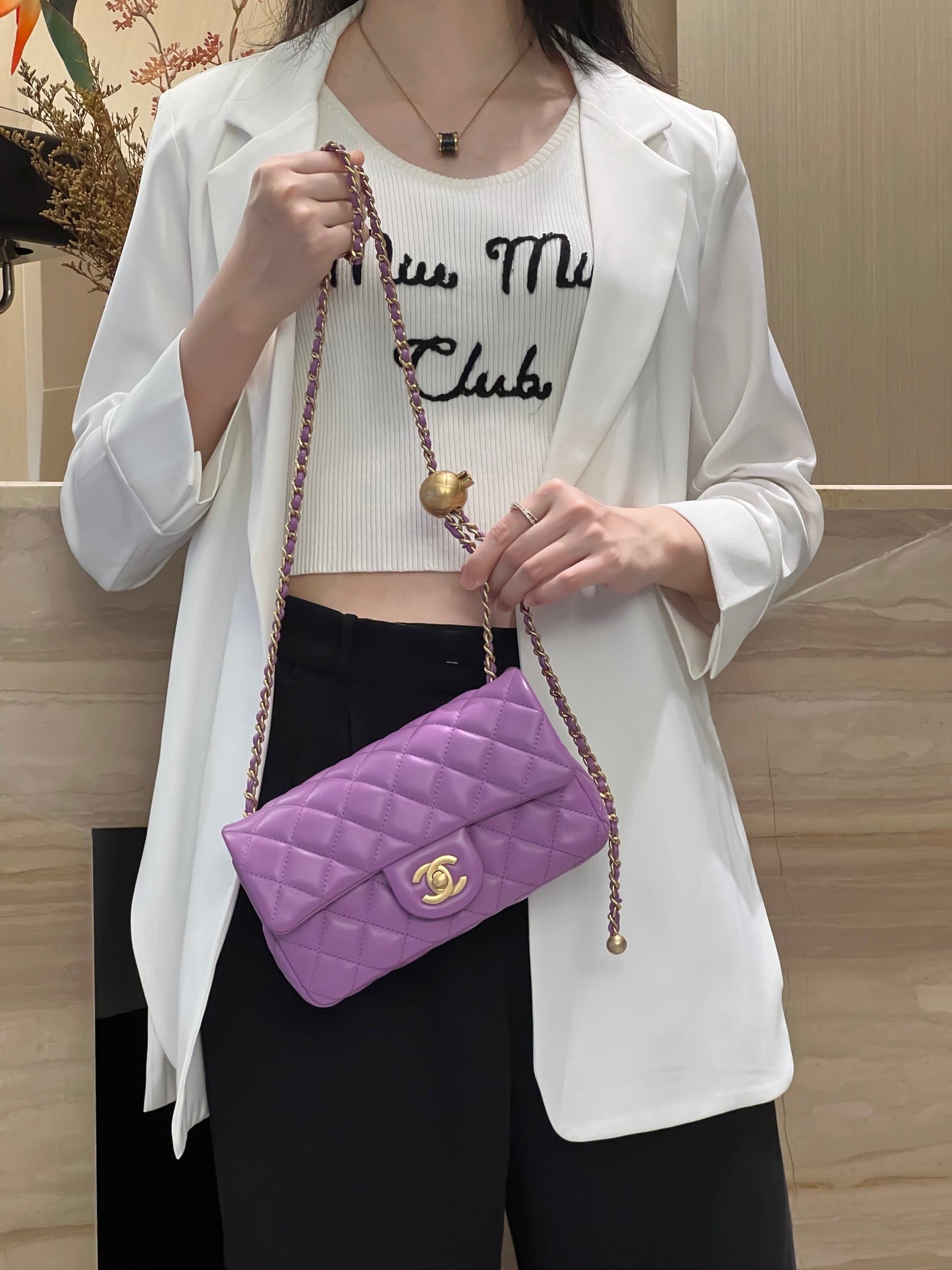 CH CF20 Golden Globe CLASSIC HANDBAG  Lambskin Rose Red