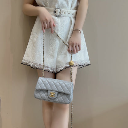 CH CF20 Golden Globe CLASSIC HANDBAG  Lambskin Grey