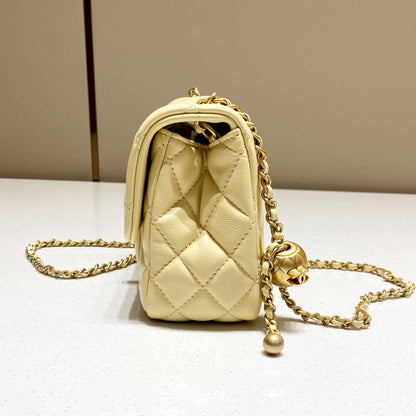 CH  CF20 Golden Globe CLASSIC HANDBAG  Lambskin Light yellow