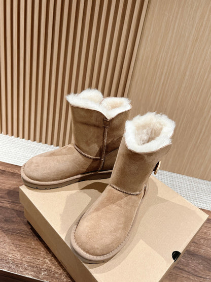 Classic wooden buckle mid-calf snow boots