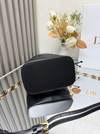 DO Small Jolie Bucket Bag Black Macrocannage Lambskin and Calfskin