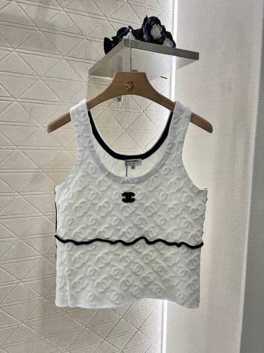 C*♥2025 new products Contrast color jacquard knitted vest